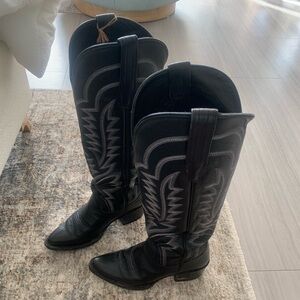 Tecovas The Abby Black Boots